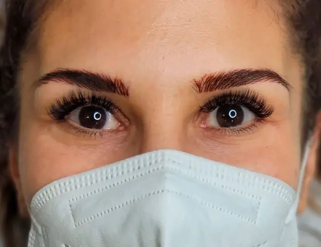Cejas y pestañas: después