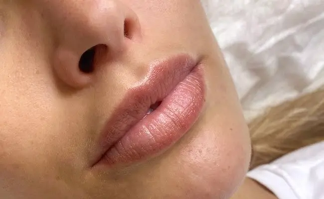 Labios efecto nude: después